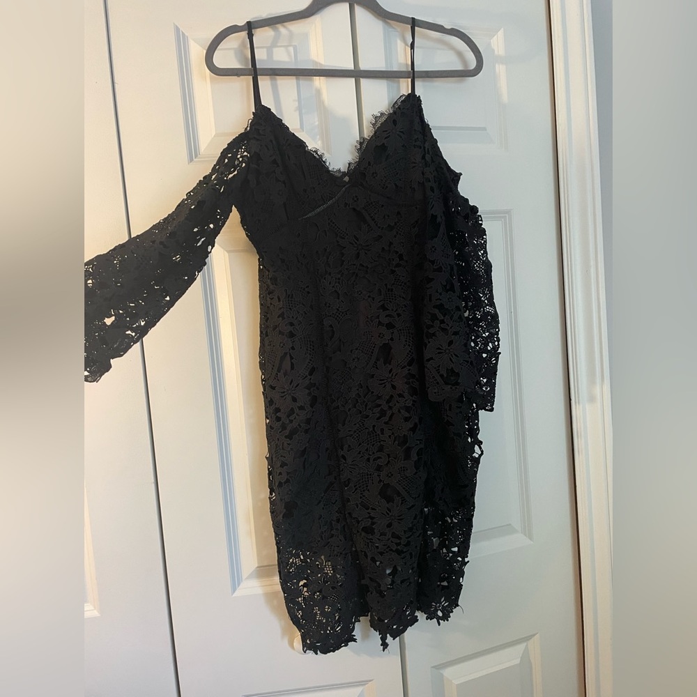 ASTR BLACK LACE BELL SLEEVE DRESS